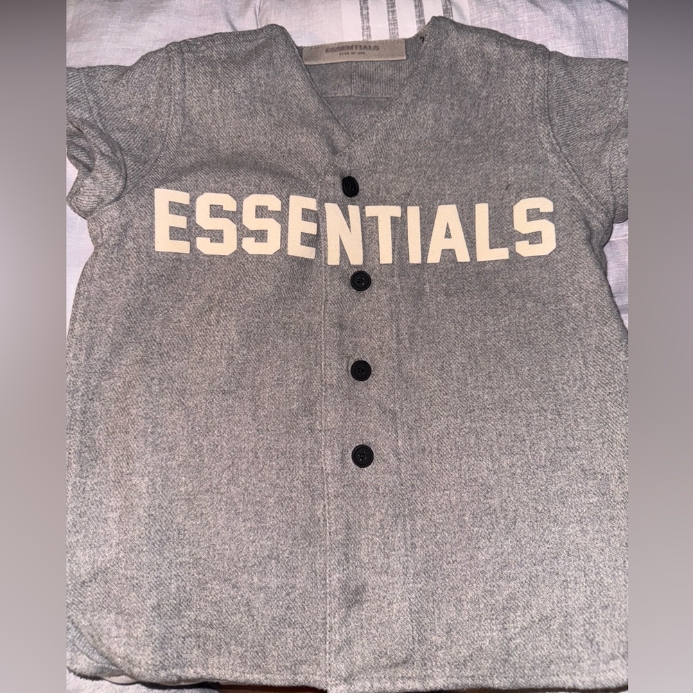Toddler Essential button up shirt